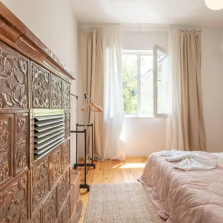 2br 15 Bth Spacious Kitchen Metro * Sofia