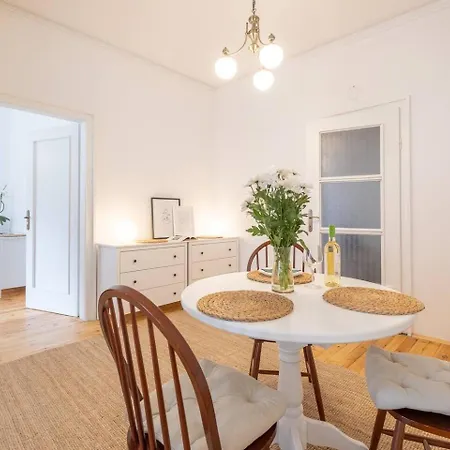 2br 15 Bth Spacious Kitchen Metro * Sofia