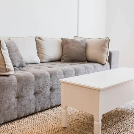 2br 15 Bth Spacious Kitchen Metro * Sofia
