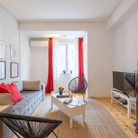 Apartment 2br 15 Bth Spacious Kitchen Metro *