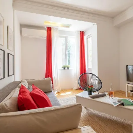 Διαμέρισμα 2br 15 Bth Spacious Kitchen Metro